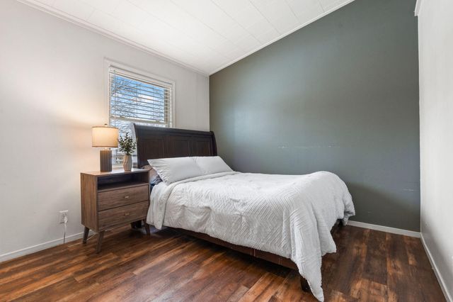 407 Michigami Trail, Porter, IN 46304