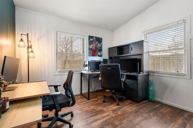 407 Michigami Trail, Porter, IN 46304