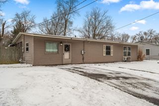 407 Michigami Trail, Porter, IN 46304