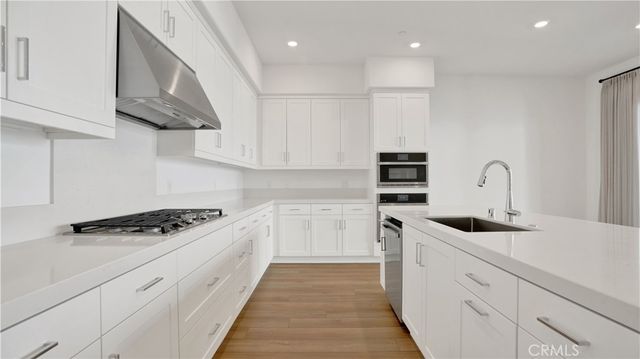 236 Knot, Irvine, CA 92618