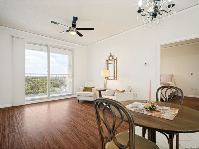 1 Towers Park Ln Apt 604, San Antonio, TX 78209