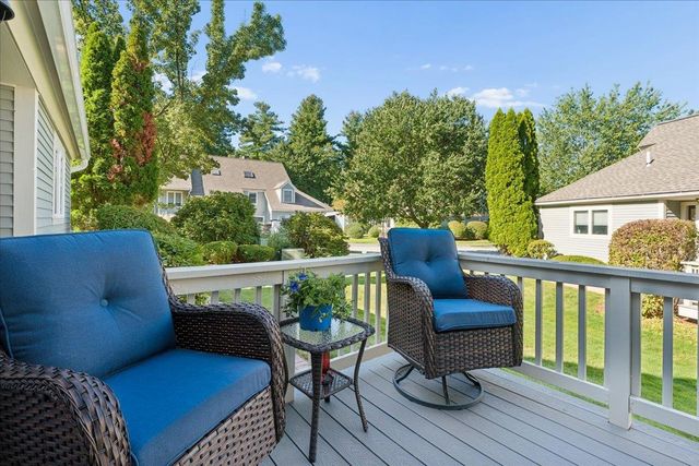 114 Hawthorne Village Road, Nashua, NH 03062