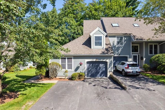 114 Hawthorne Village Road, Nashua, NH 03062