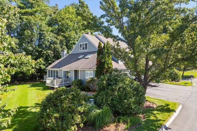 114 Hawthorne Village Road, Nashua, NH 03062