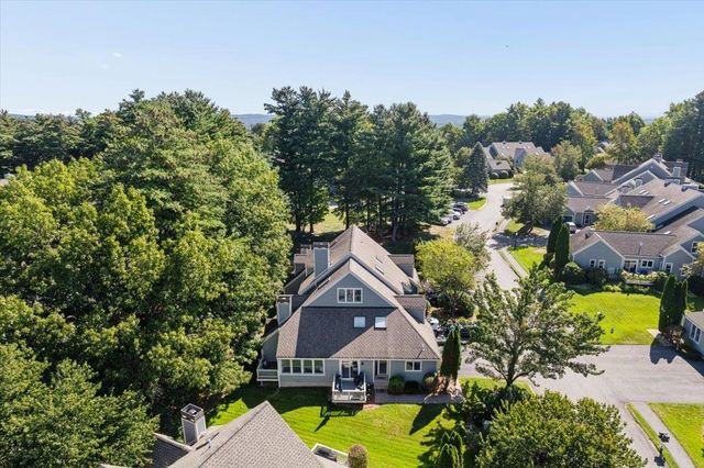 114 Hawthorne Village Road, Nashua, NH 03062