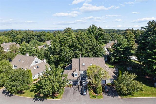 114 Hawthorne Village Road, Nashua, NH 03062