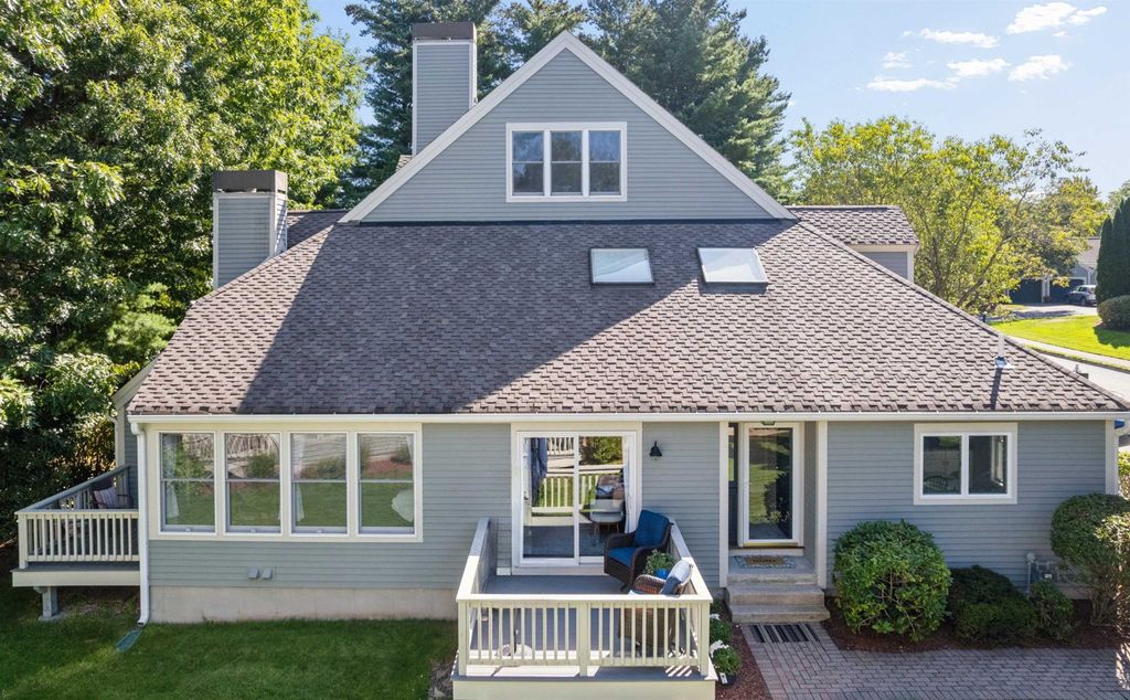 114 Hawthorne Village Road, Nashua, NH 03062