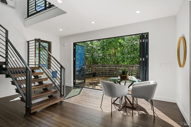 14685 Willow Rd, Guerneville, CA 95446