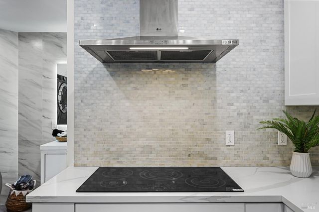 14685 Willow Rd, Guerneville, CA 95446