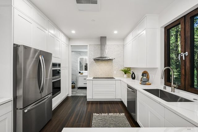 14685 Willow Rd, Guerneville, CA 95446