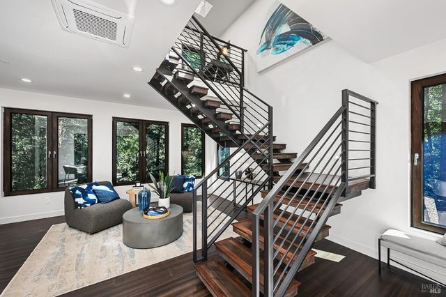 14685 Willow Rd, Guerneville, CA 95446