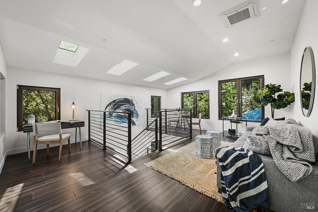 14685 Willow Rd, Guerneville, CA 95446