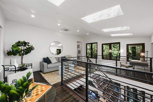 14685 Willow Rd, Guerneville, CA 95446