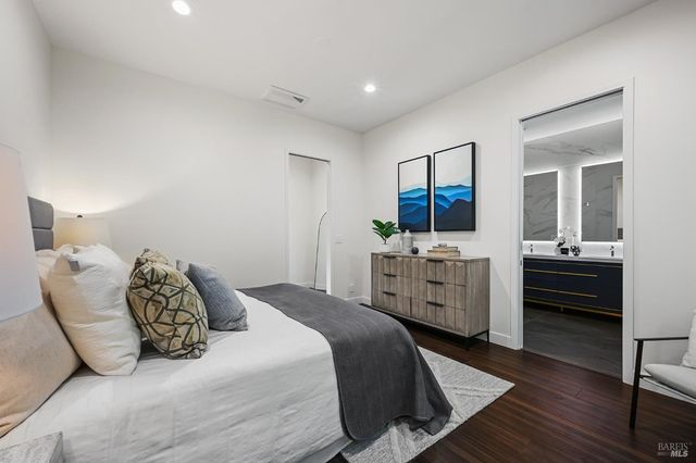 14685 Willow Rd, Guerneville, CA 95446