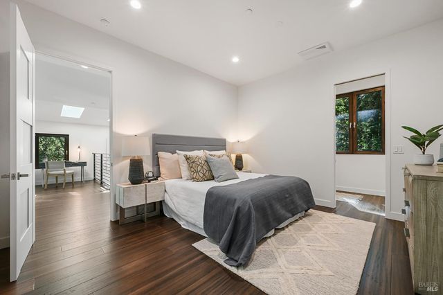 14685 Willow Rd, Guerneville, CA 95446