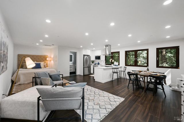 14685 Willow Rd, Guerneville, CA 95446