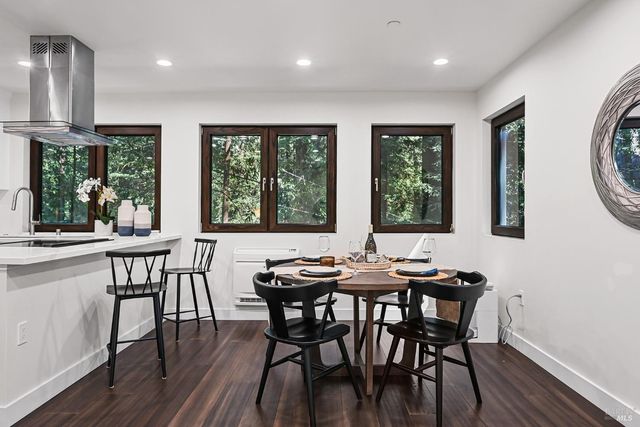 14685 Willow Rd, Guerneville, CA 95446