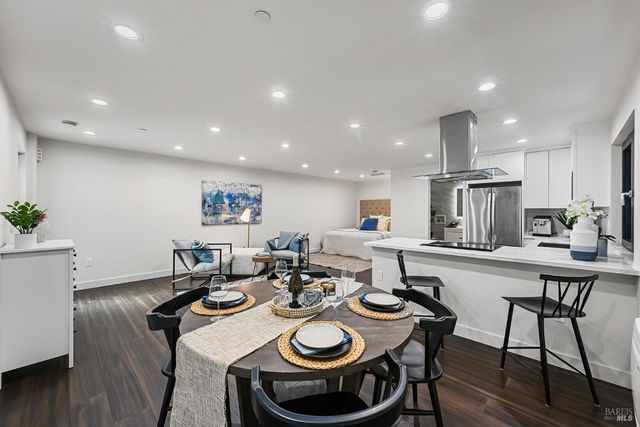 14685 Willow Rd, Guerneville, CA 95446