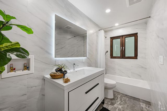 14685 Willow Rd, Guerneville, CA 95446