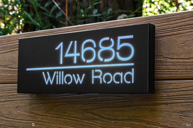 14685 Willow Rd, Guerneville, CA 95446