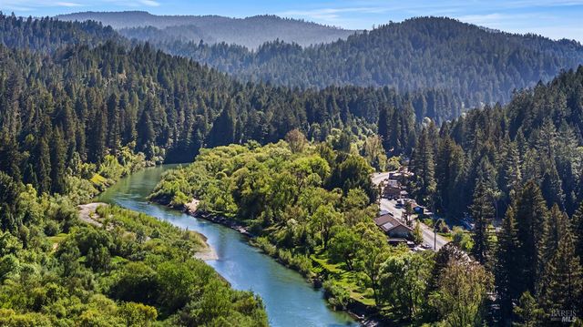 14685 Willow Rd, Guerneville, CA 95446