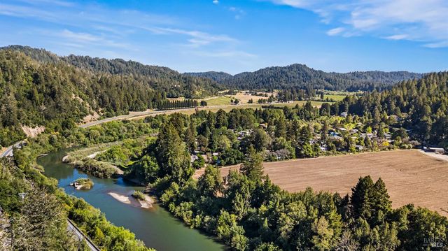 14685 Willow Rd, Guerneville, CA 95446