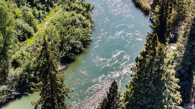 14685 Willow Rd, Guerneville, CA 95446