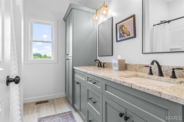 733 Magnolia Drive, Farmington, MO 63640