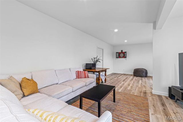 733 Magnolia Drive, Farmington, MO 63640