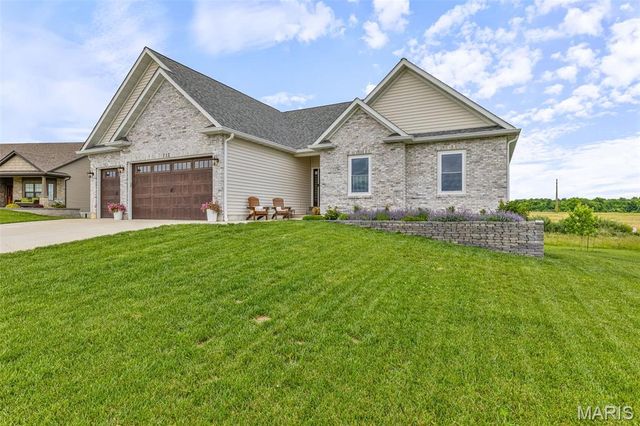 733 Magnolia Drive, Farmington, MO 63640