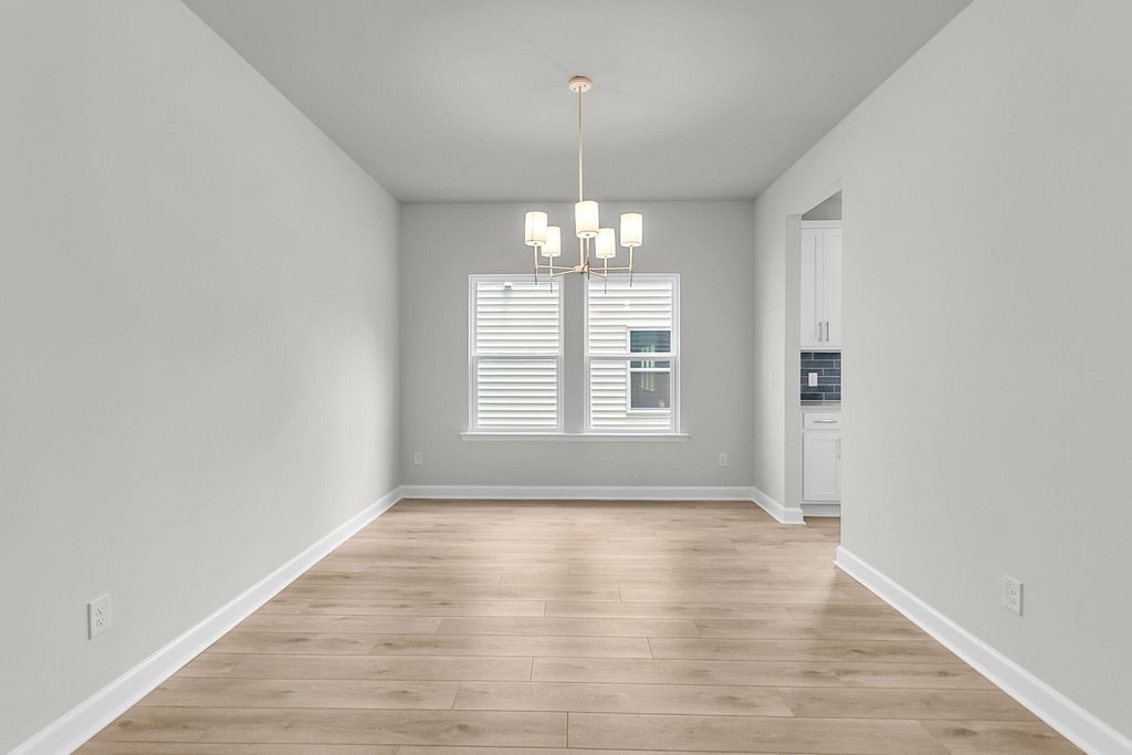 Image 15 of property listing at 5372 Crinum Lilly, Summerville, SC 29485