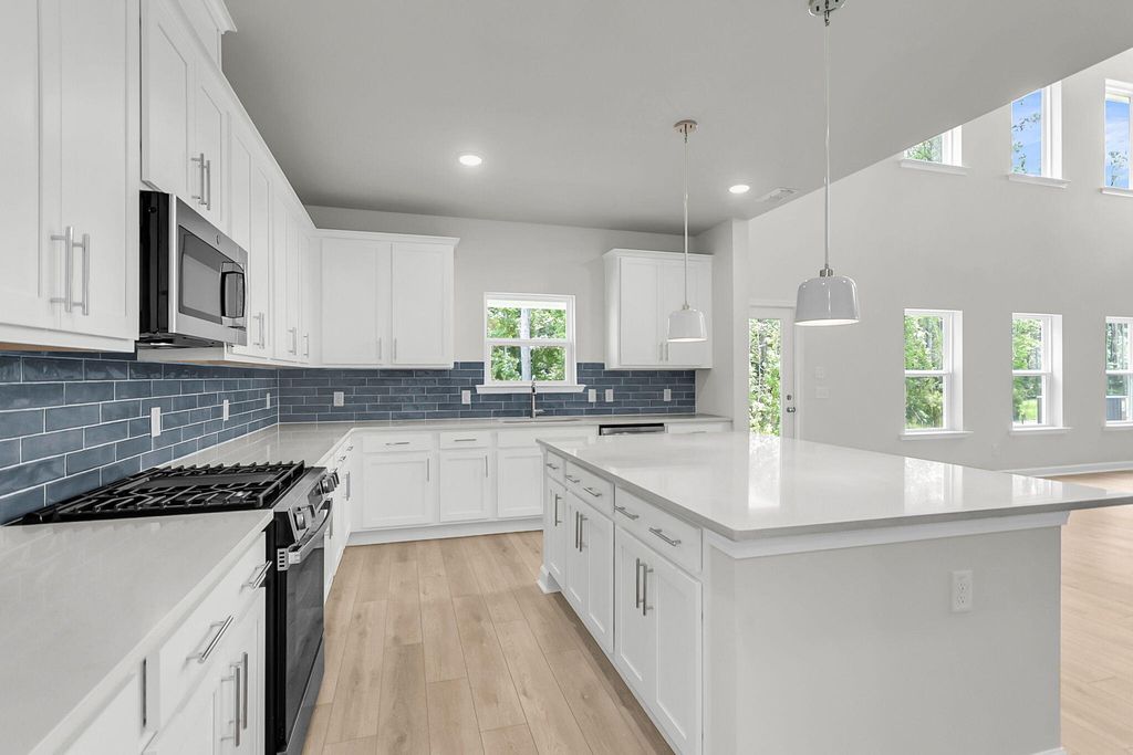 Image 19 of property listing at 5372 Crinum Lilly, Summerville, SC 29485