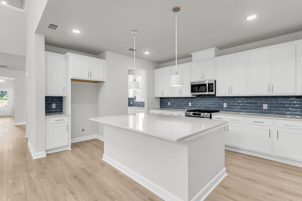 Image 22 of property listing at 5372 Crinum Lilly, Summerville, SC 29485