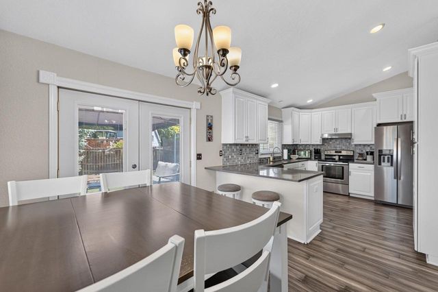 613 Greenfield Drive, Deforest, WI 53532