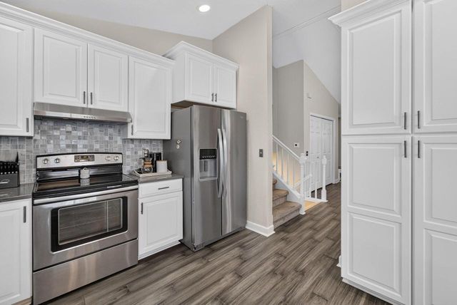 613 Greenfield Drive, Deforest, WI 53532