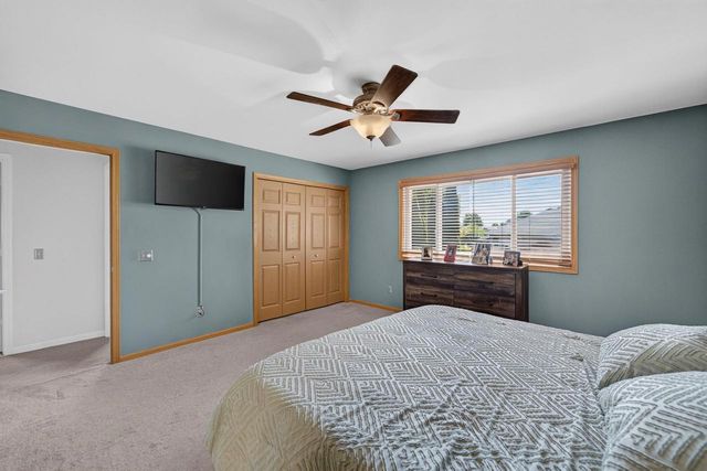 613 Greenfield Drive, Deforest, WI 53532
