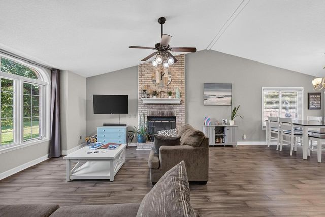 613 Greenfield Drive, Deforest, WI 53532