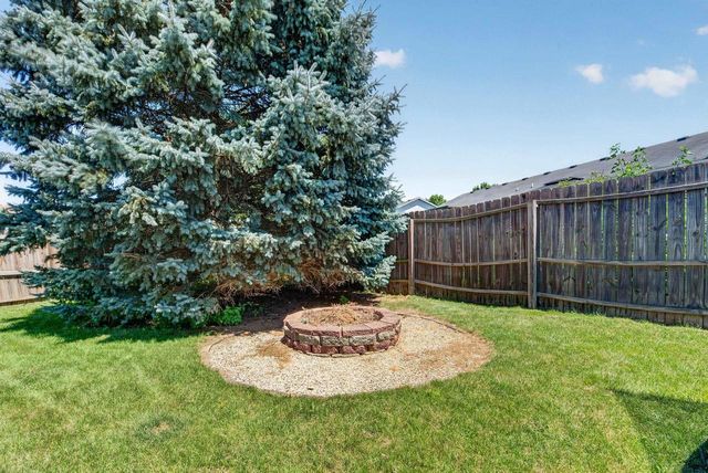 613 Greenfield Drive, Deforest, WI 53532