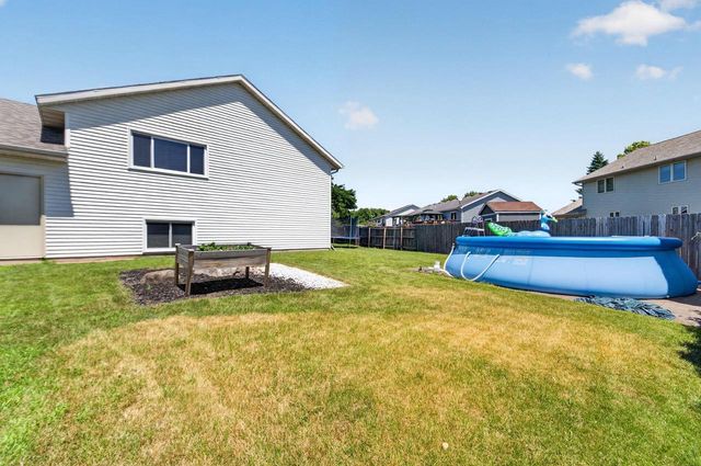 613 Greenfield Drive, Deforest, WI 53532