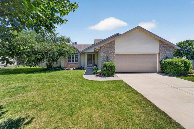 613 Greenfield Drive, Deforest, WI 53532