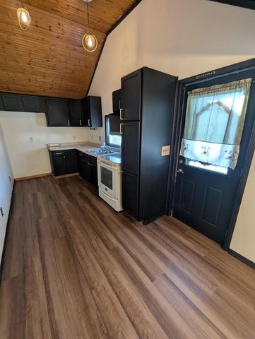 320 Linn Street, Janesville, WI 53548