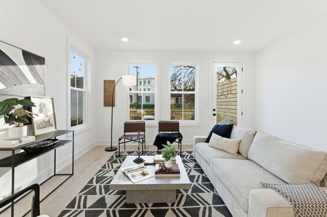 521 Croley Dr, Nashville, TN 37209