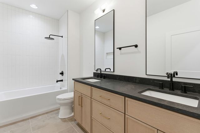 521 Croley Dr, Nashville, TN 37209