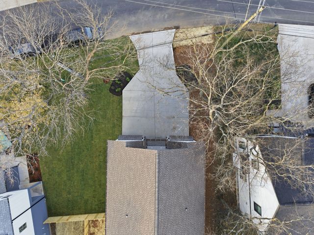 521 Croley Dr, Nashville, TN 37209