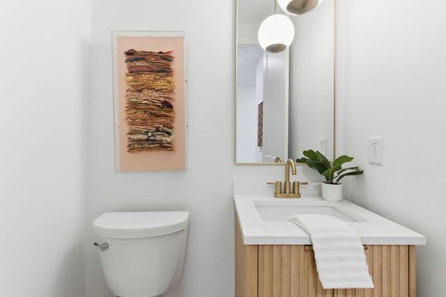 521 Croley Dr, Nashville, TN 37209