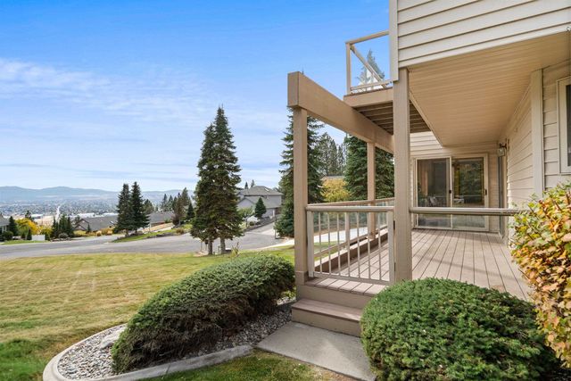 5715 N Vista Grande Dr, Otis Orchards, WA 99027