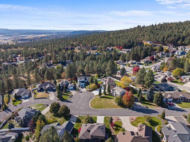 5715 N Vista Grande Dr, Otis Orchards, WA 99027
