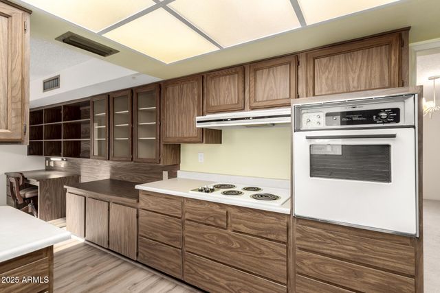 13335 W HARDWOOD Drive, Sun City West, AZ 85375