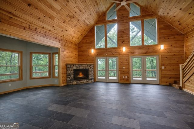 236 Grace Drive, Blue Ridge, GA 30513