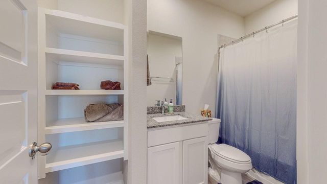 6690 Highpoint Avenue, Beaumont, TX 77708